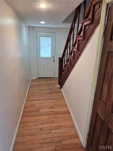 22 Schuyler Street, Utica, NY 13502