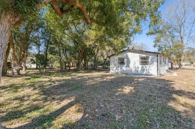 2204 SUANEE AVENUE, Eustis, FL 32726