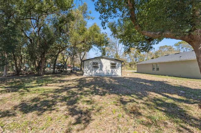 2204 SUANEE AVENUE, Eustis, FL 32726