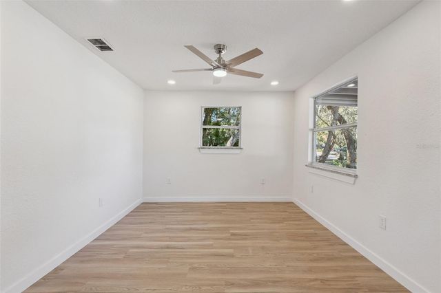 2204 SUANEE AVENUE, Eustis, FL 32726