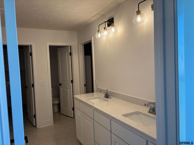 5412 N 190 Avenue, Elkhorn, NE 68022