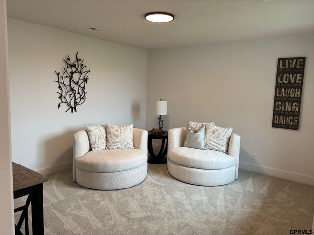 5412 N 190 Avenue, Elkhorn, NE 68022