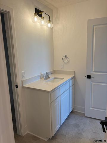 5412 N 190 Avenue, Elkhorn, NE 68022