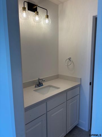 5412 N 190 Avenue, Elkhorn, NE 68022