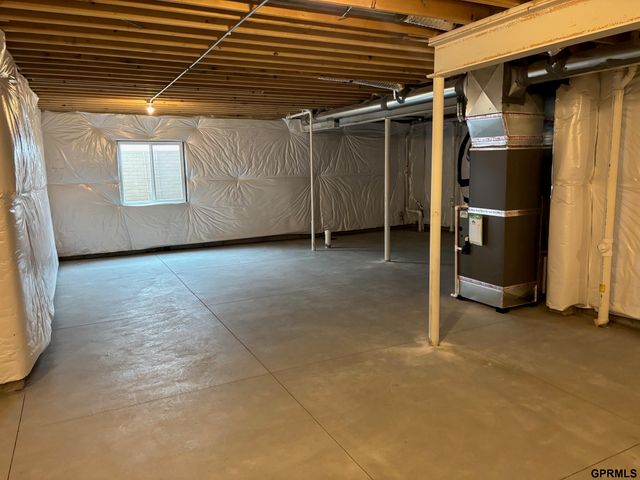 5412 N 190 Avenue, Elkhorn, NE 68022