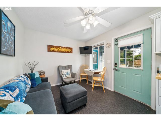 105 S 6TH Ave, Rockaway Beach, OR 97136