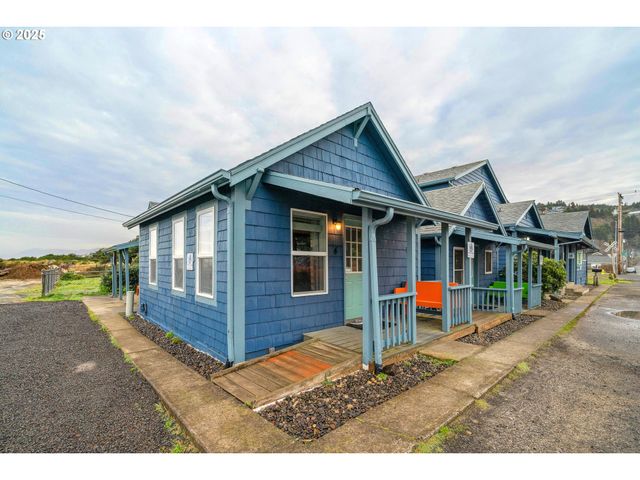 105 S 6TH Ave, Rockaway Beach, OR 97136