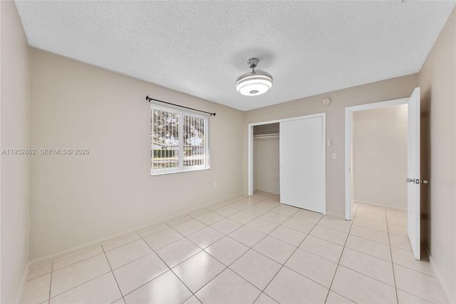 10525 SW 77 Ct 10525, Pinecrest, FL 33156