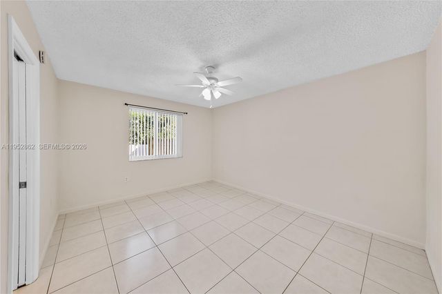 10525 SW 77 Ct 10525, Pinecrest, FL 33156