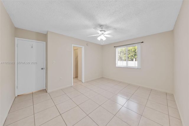 10525 SW 77 Ct 10525, Pinecrest, FL 33156