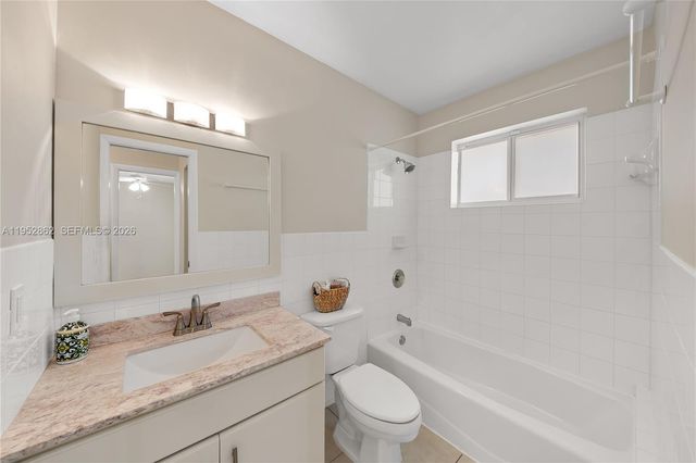 10525 SW 77 Ct 10525, Pinecrest, FL 33156