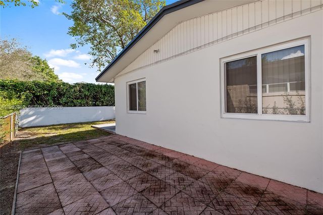 10525 SW 77 Ct 10525, Pinecrest, FL 33156