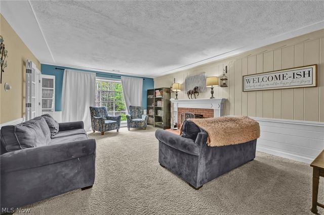 169 Brentview Drive, Grafton, OH 44044