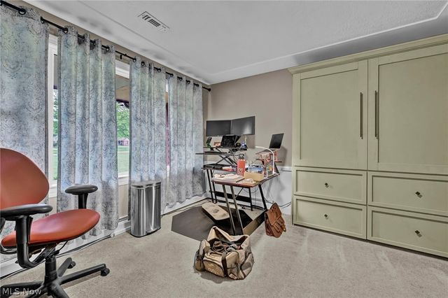 169 Brentview Drive, Grafton, OH 44044