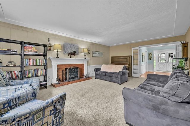 169 Brentview Drive, Grafton, OH 44044