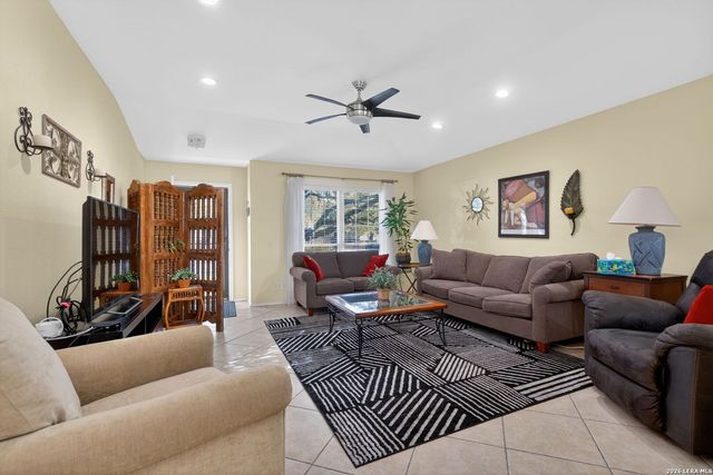 519 GRANITE CLIFF, San Antonio, TX 78251