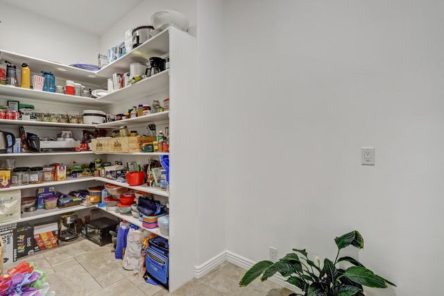 7700 Merissa Lane NE, Albuquerque, NM 87122