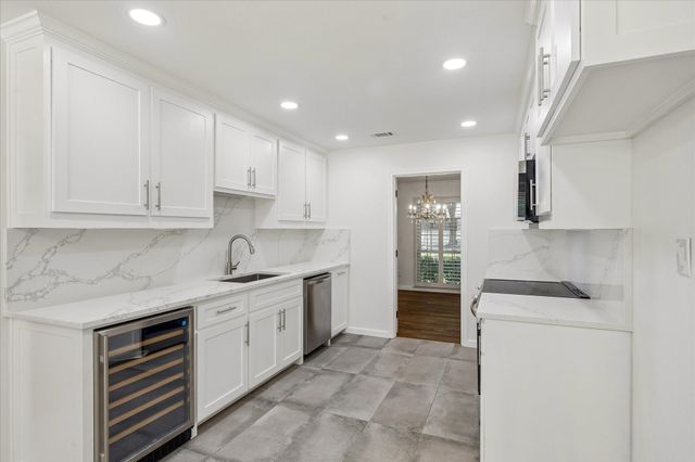 4113 Ridglea Country Club Drive, Fort Worth, TX 76126