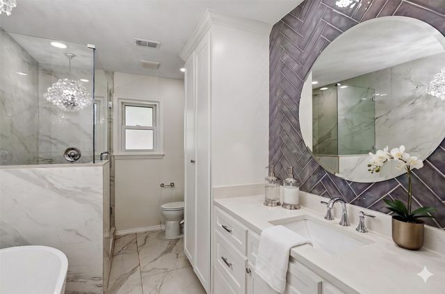 4113 Ridglea Country Club Drive, Fort Worth, TX 76126