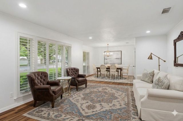 4113 Ridglea Country Club Drive, Fort Worth, TX 76126