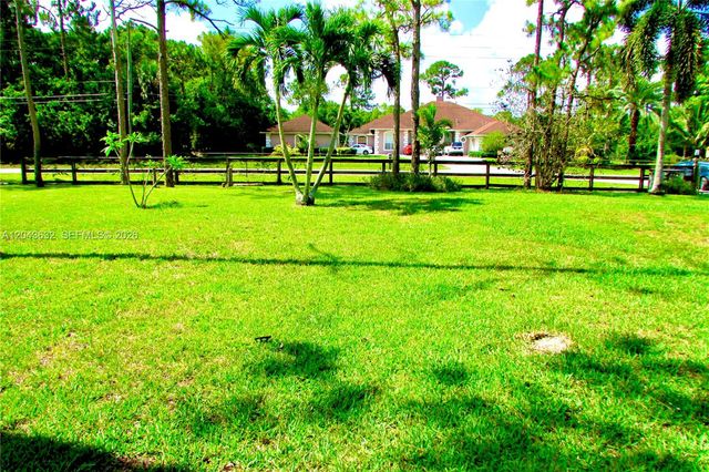 13677 Temple Blvd, West Palm Beach, FL 33412