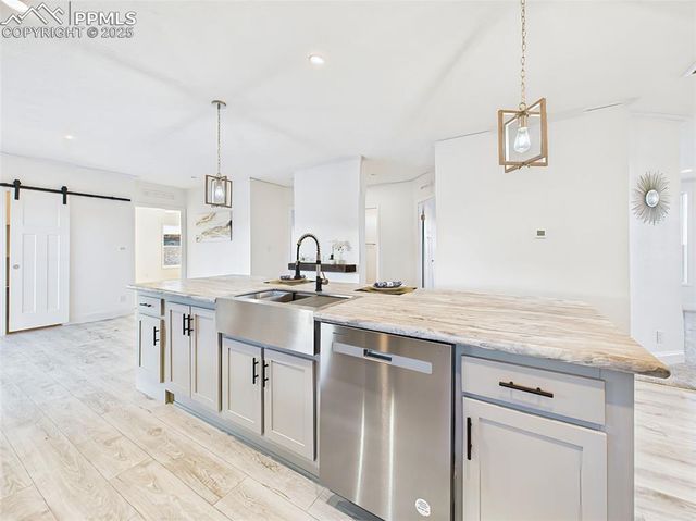 893 S Greenway Avenue, Pueblo, CO 81007