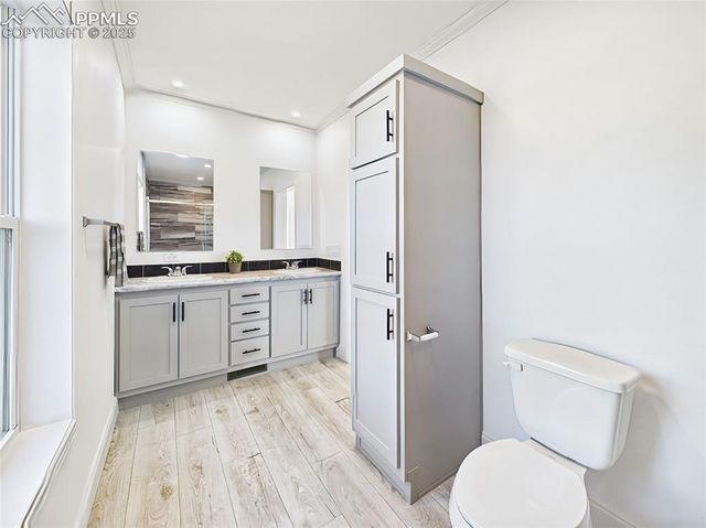 893 S Greenway Avenue, Pueblo, CO 81007