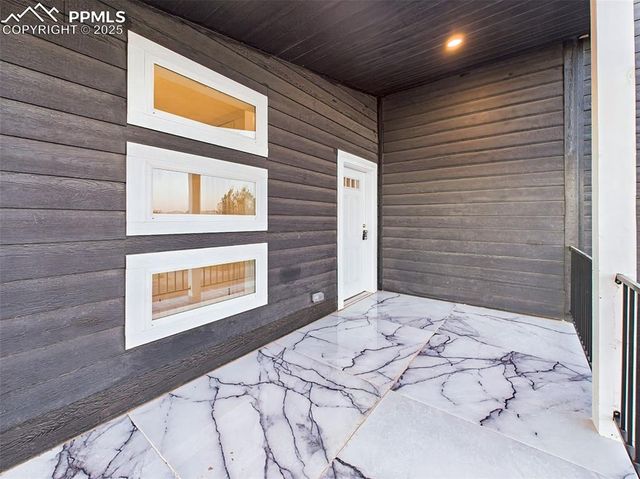 893 S Greenway Avenue, Pueblo, CO 81007