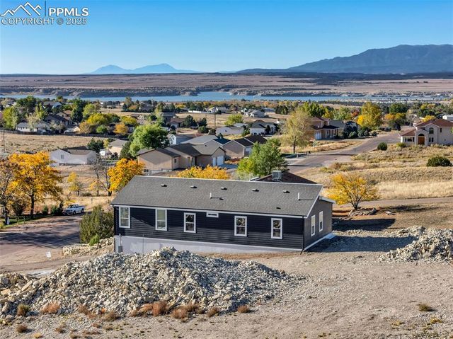 893 S Greenway Avenue, Pueblo, CO 81007