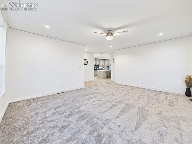 893 S Greenway Avenue, Pueblo, CO 81007