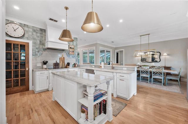 5120 LAKE IN THE WOODS BOULEVARD, Lakeland, FL 33813