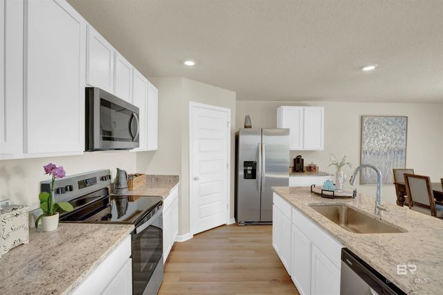 8887 Point Hope Bend, Foley, AL 36535