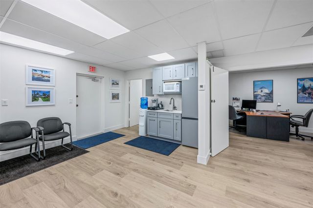 1881 N University Drive 205, Coral Springs, FL 33071