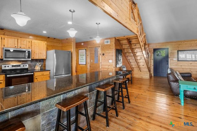 360 Bluebonnet, Concan, TX 78801