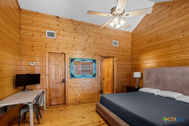 360 Bluebonnet, Concan, TX 78801