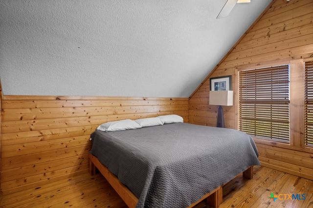 360 Bluebonnet, Concan, TX 78801