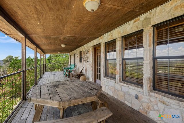 360 Bluebonnet, Concan, TX 78801