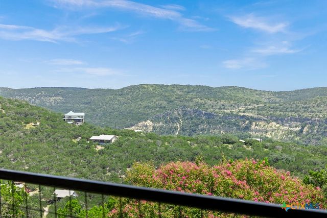 360 Bluebonnet, Concan, TX 78801