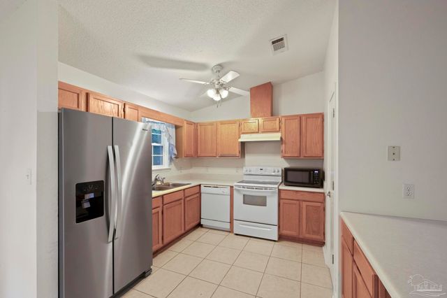 5362 Barbarosa Rd, Gulf Breeze, FL 32563