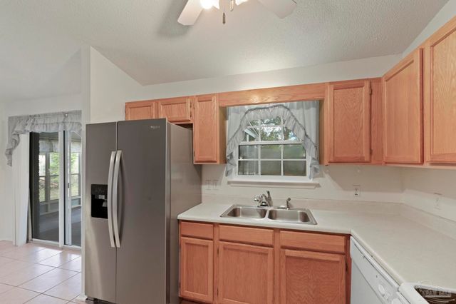 5362 Barbarosa Rd, Gulf Breeze, FL 32563