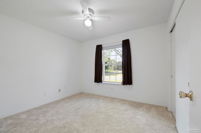 5362 Barbarosa Rd, Gulf Breeze, FL 32563