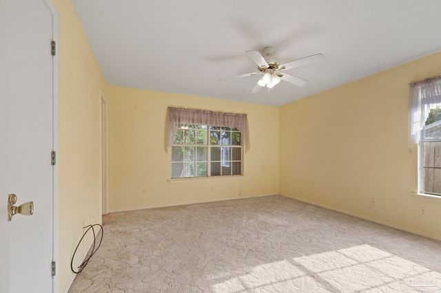 5362 Barbarosa Rd, Gulf Breeze, FL 32563
