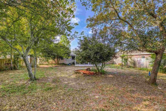 5362 Barbarosa Rd, Gulf Breeze, FL 32563