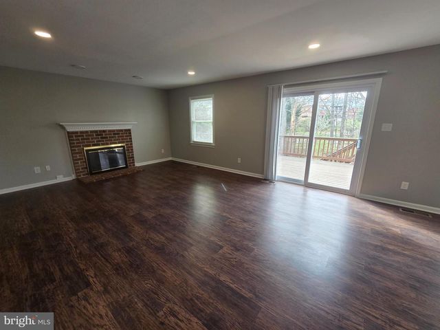 2220 CEDAR MILL CT, Vienna, VA 22182