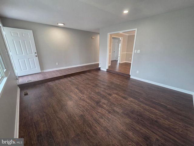 2220 CEDAR MILL CT, Vienna, VA 22182