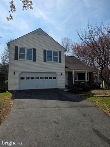 2220 CEDAR MILL CT, Vienna, VA 22182