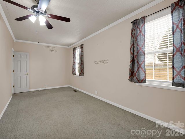 5573 Lennox Drive, Kings Mountain, NC 28086