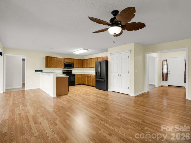 5573 Lennox Drive, Kings Mountain, NC 28086
