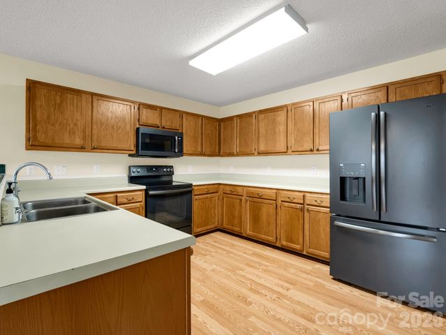 5573 Lennox Drive, Kings Mountain, NC 28086