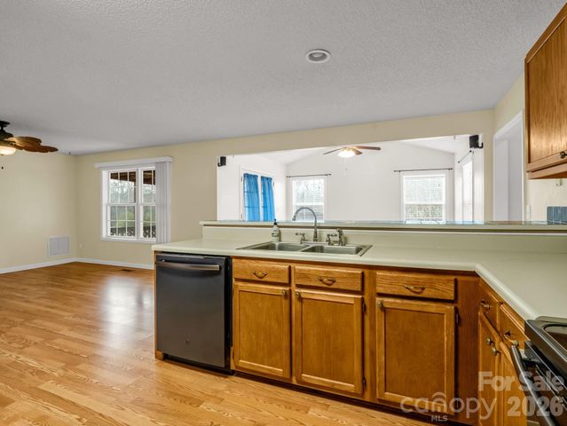 5573 Lennox Drive, Kings Mountain, NC 28086